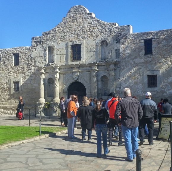 Meet your Posher!! - Picture 6 of 16